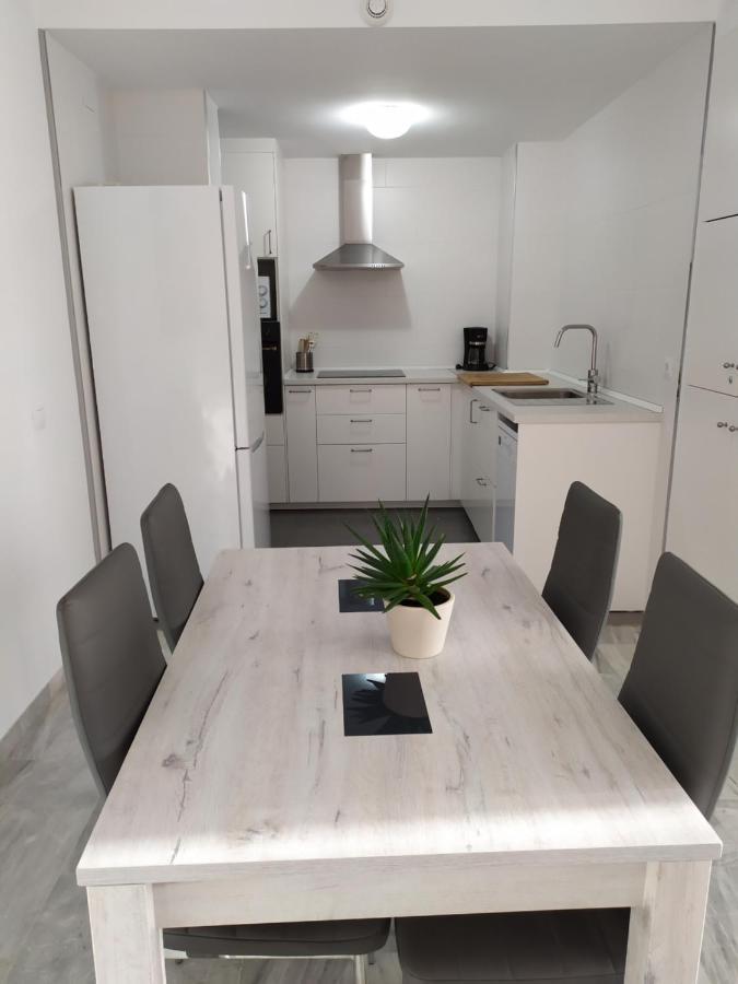Playa Escollera Apartment เอสเตโปนา ภายนอก รูปภาพ